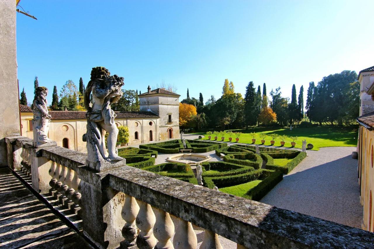Hotel Villa Giona San Pietro In Cariano Esterno foto