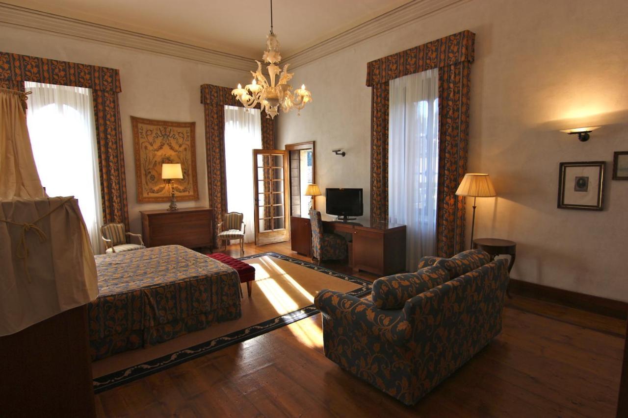 Hotel Villa Giona San Pietro In Cariano Esterno foto
